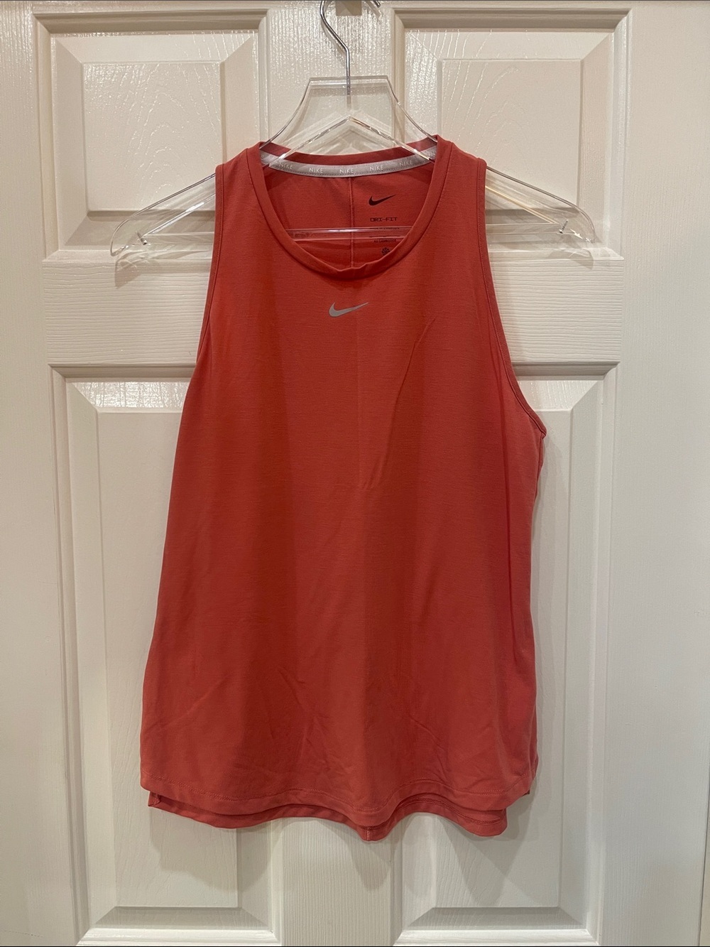 Nike Women's Coral Sleeveless Dri-FIT Tank S:M